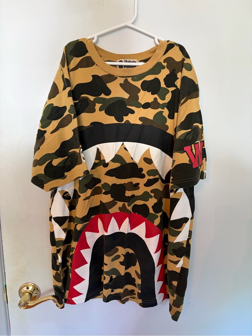 Men’s BAPE Shark Camo T-Shirt Size Large